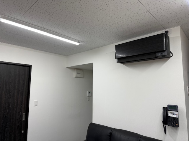 神戸市 事務所｜家庭用エアコン取替工事（ダイキン risora SXシリーズ）