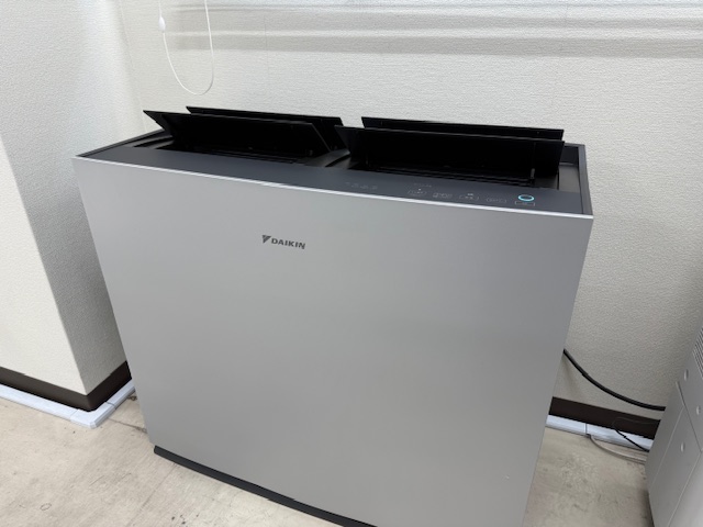 【神戸市　事務所】ダイキン UVパワフルストリーマ空気清浄機