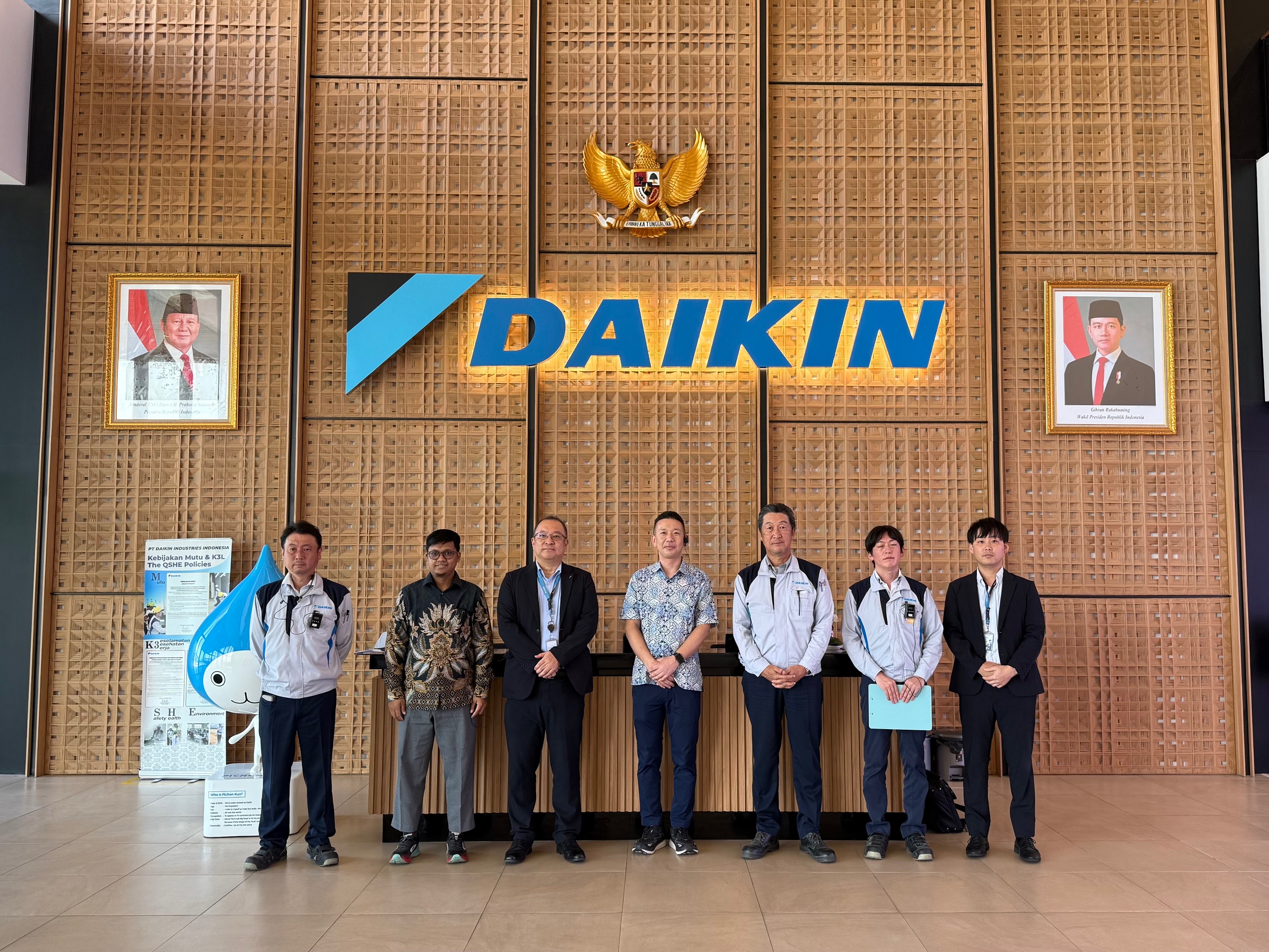 インドネシア工場・プロショップ見学