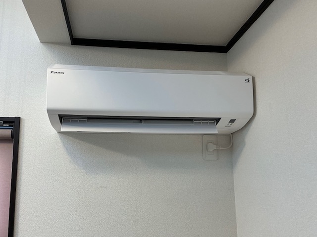 【神戸市　戸建て】1階寝室・2階LDK エアコン取替工事